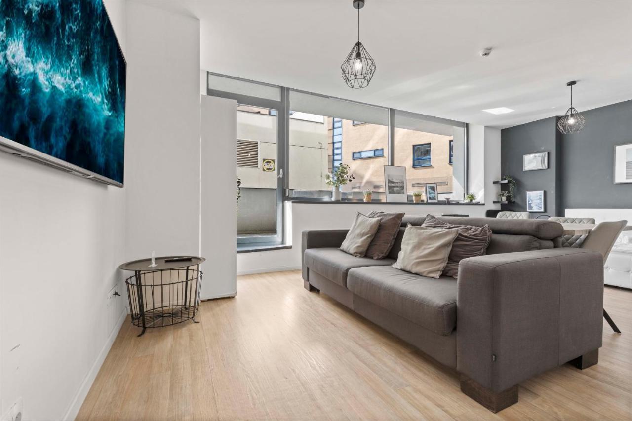 Lam Waves - Ac - Terrace Apartment Bratislava Exterior photo